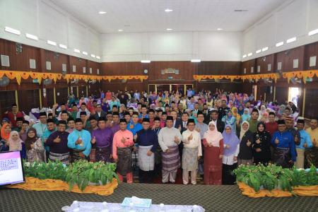 Majlis Perhimpunan dan Mesyuarat Kerajaan Negeri Bersama Ketua-ketua Jabatan dan Penjawat Awam Daerah Hulu Selangor
